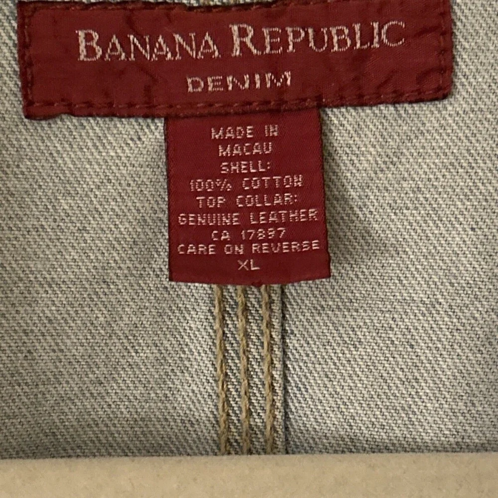Banana Republic Men’s Size XL Denim Button Front Blue Jean Jacket Tan Collar